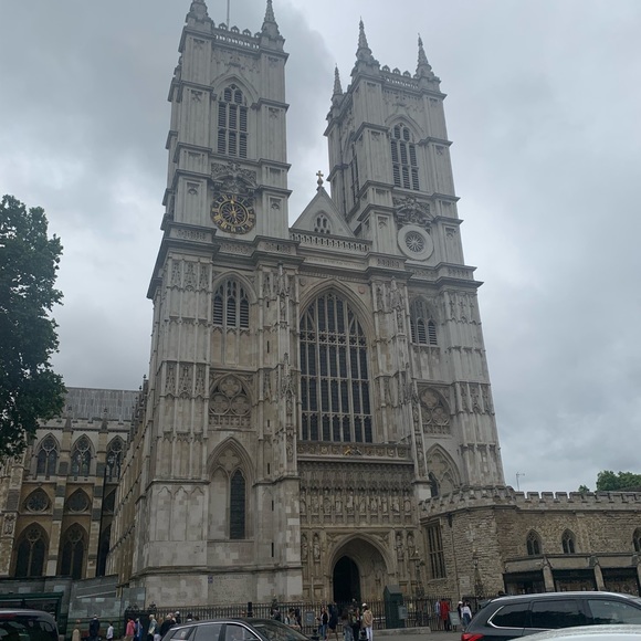 Meet your Posher, Hailey - Picture 1 of 1